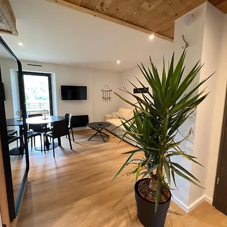 Superbe Neuf Avec Sauna Prive & Terrasse Vue Sur La Montagne Apartment *